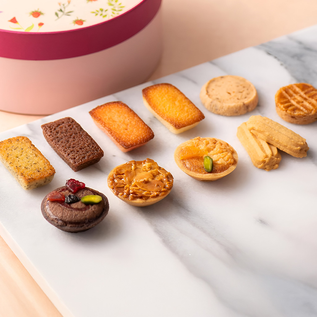 Arrow Tree snacks arranged on a plate.